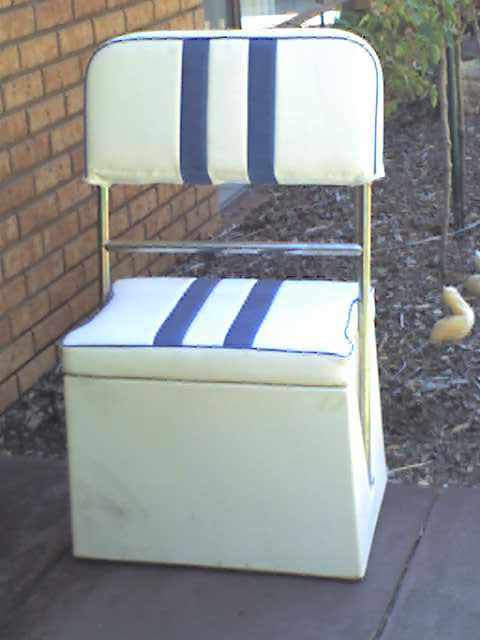 Centre console box seat Centre console box seat