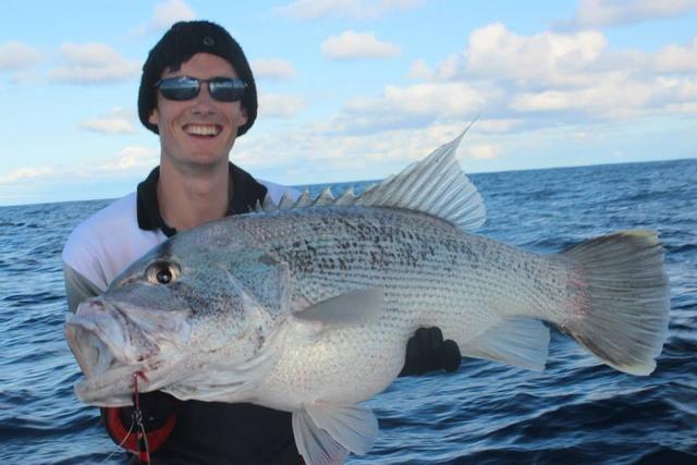 Two rocks dhue Two rocks dhue